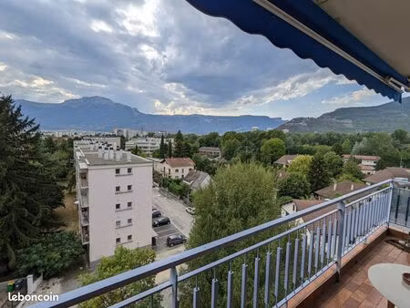 appartement t3 dernier étage 66m2