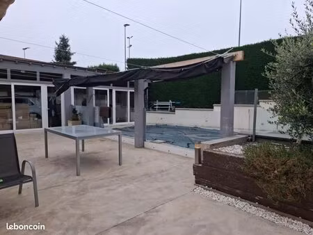 villa 4 pièces 124 m²