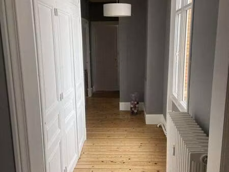 vente bureaux et commerces à la roche-sur-yon (85000) : à vendre / 127m² la roche-sur-yon