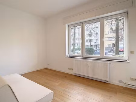 appartement à louer à ixelles € 750 (ll2u1) - we invest ixelles | zimmo