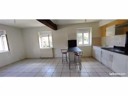appartement 3 pièces 75 m²
