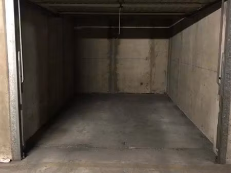 garage lyon 8 - rue audibert lavirotte