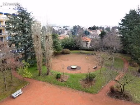 appartement 6 pièces 100 m²