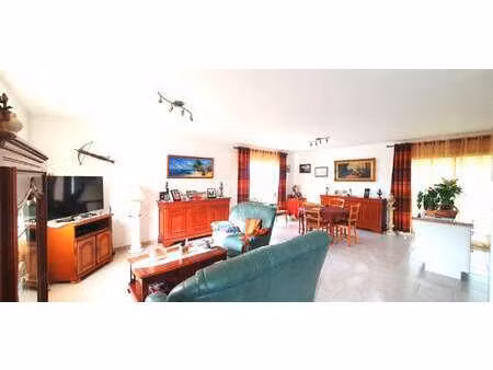 vente maison à beaufort-en-vallee (49250) : à vendre / 114m² beaufort-en-vallee