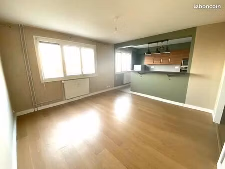 appartement 3 pièces 64 m²