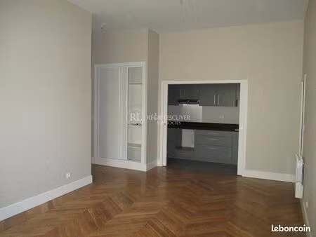 appartement 3 pièces 65 m²