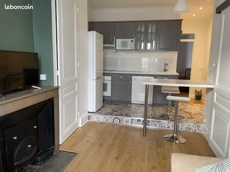 t3 meublé aux pieds du tramway