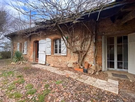 ancien corps de ferme à rénover proche de dremil-lafage