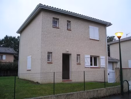 location t4 plaisance du touch 85 m2