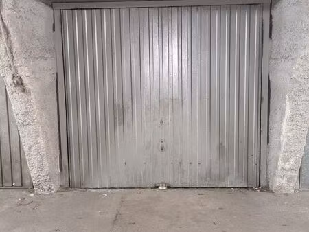 box 15m2 + étagère