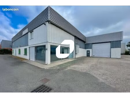 local industriel 1 373 m²