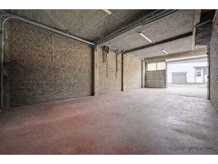 dépôt au multiple fonction