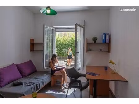 studio 1 pièce 18 m²