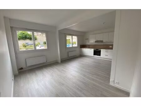 location appartement  m² t-2 à le havre  770 €