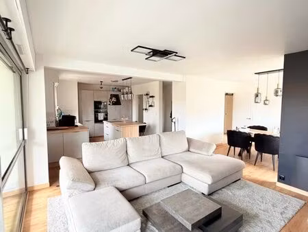 à vendre – appartement lumineux rénové à quelques minutes des calanques