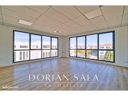 bureaux 85 m² aubagne