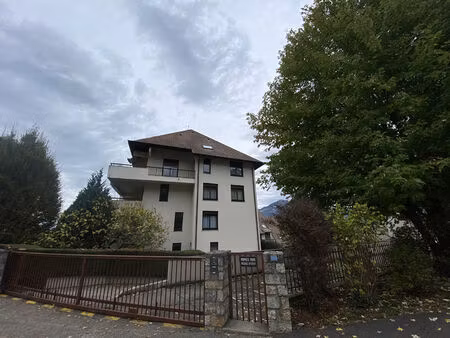 location garage 19 m² à chambéry (73000)