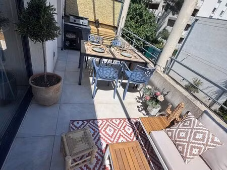 t2 haut de gamme terrasse + garage