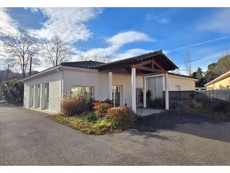 vente bureau 5 pièces 261 m² graulhet (81300)