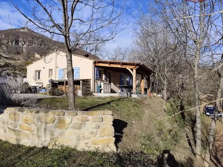 vente maison 4 pièces 90 m² à saint-benoit (04240)  295 000 €