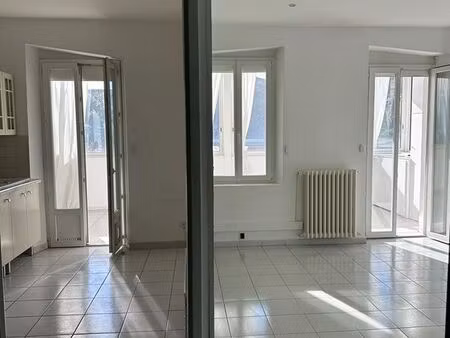 t3/4 véranda 84 m2 montolivet