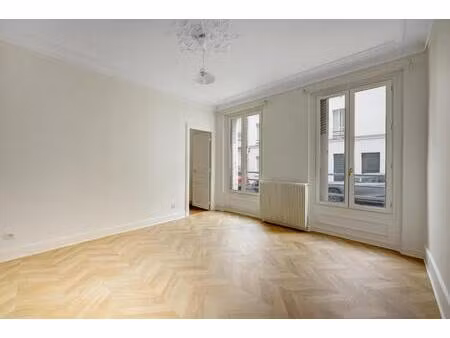 3 pièces rez-de-chaussée hyper centre charenton