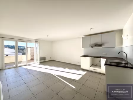 grabels village t3 traversant avec terrasse et double gara