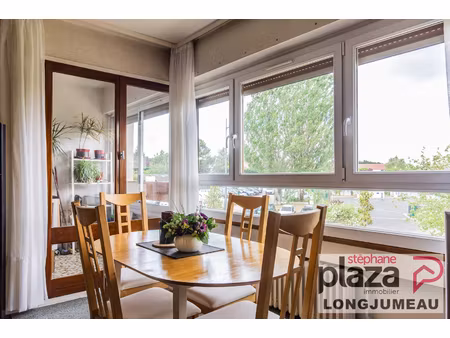 3 pièces dans petite résidence