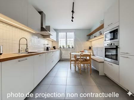 appartement t3 avec balcon et garage