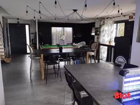 a vendre chez blot vitre - maison 5 chambres à argentre du plessis