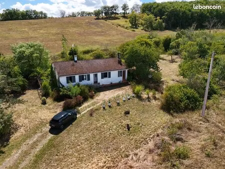 maison a rénover avec grand terrain