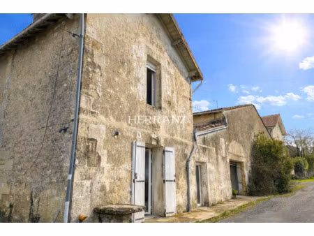 propriété en pierre à rénover 410 m2 potentiels proche sai