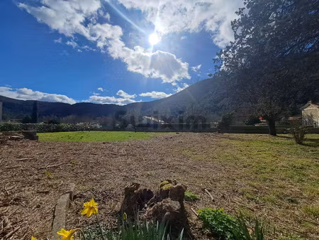terrain à bâtir en centre village