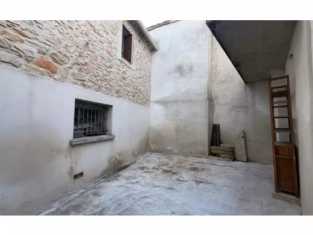 location maison  m² t-4 à vergèze  895 €