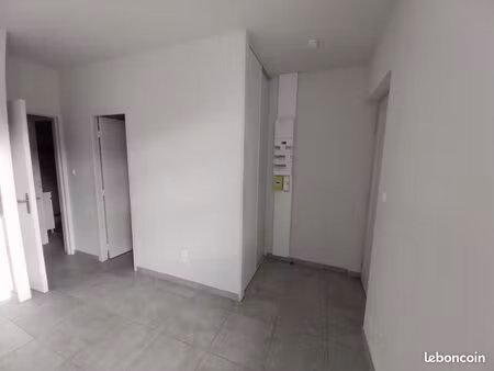 studio refait à neuf de 30m²