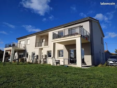 t3 lumineux de 70 m² avec balcon plein sud  garage et parkings – félines (07340)