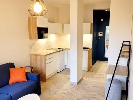 charmant studio rénové et meublé résidence de standing