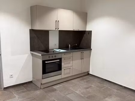 charmant t2 avec jardin - toulon ouest