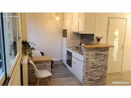 fresnes – location meublé 30 m² refait à neuf + parking – 890 cc