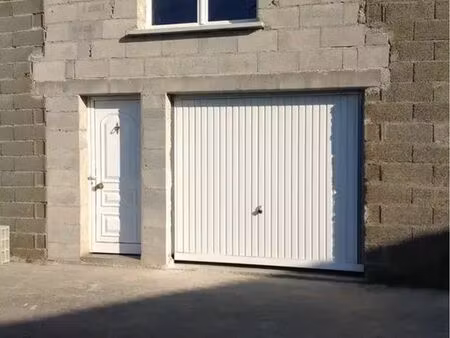 box de stockage à louer – 17 m² – idéal particuliers & professionnels