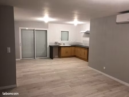 maison récente climatisée 3 chambres + garage