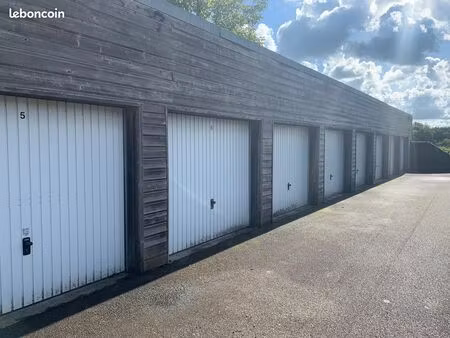 a louer garage pleurtuit