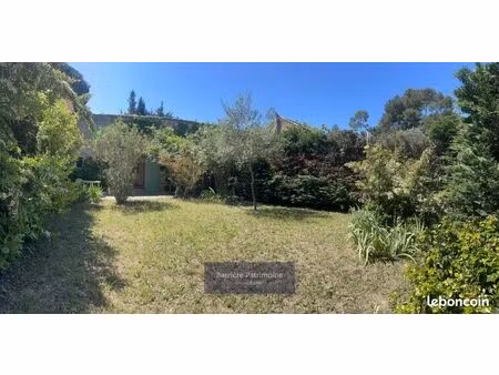 dans cadre champetre  entre maison et appartement 2p+ mezzanine et jardin