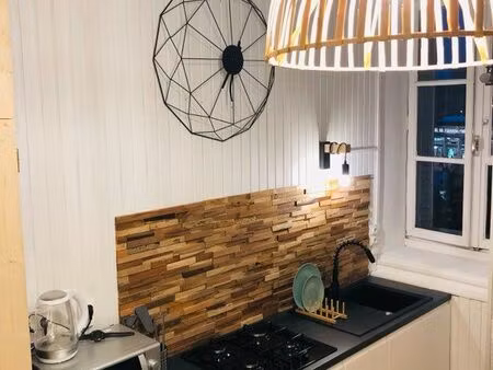 studio meublé face gare particulier