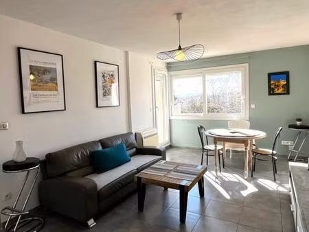 location appartement 2 pièces 48 m² à toulon (83000)