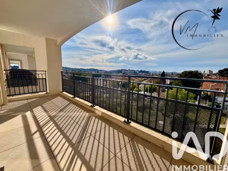 location appartement 3 pièces 64 m² à toulon (83100)