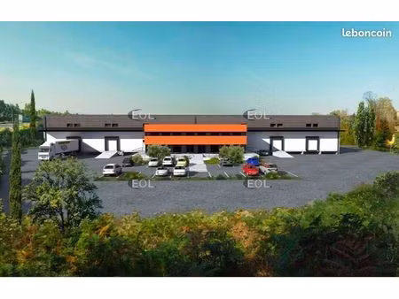 local industriel 2 800 m²