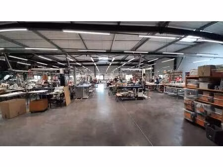 location bureaux et commerces à trémentines (49340) : à louer / 1011m² trémentines