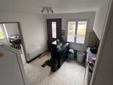 location maison de village