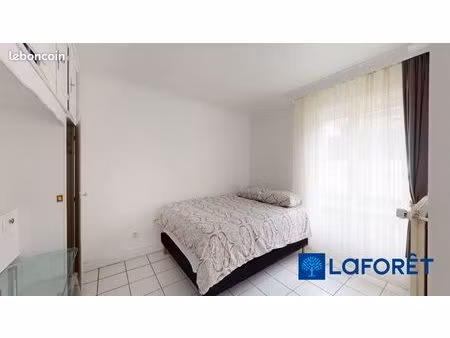 studio 1 pièce 25 m²